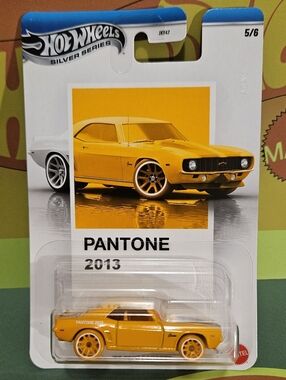 HotWheels "69 Copo CamaroPantone 2013 Yellow Muscle Collector Car
